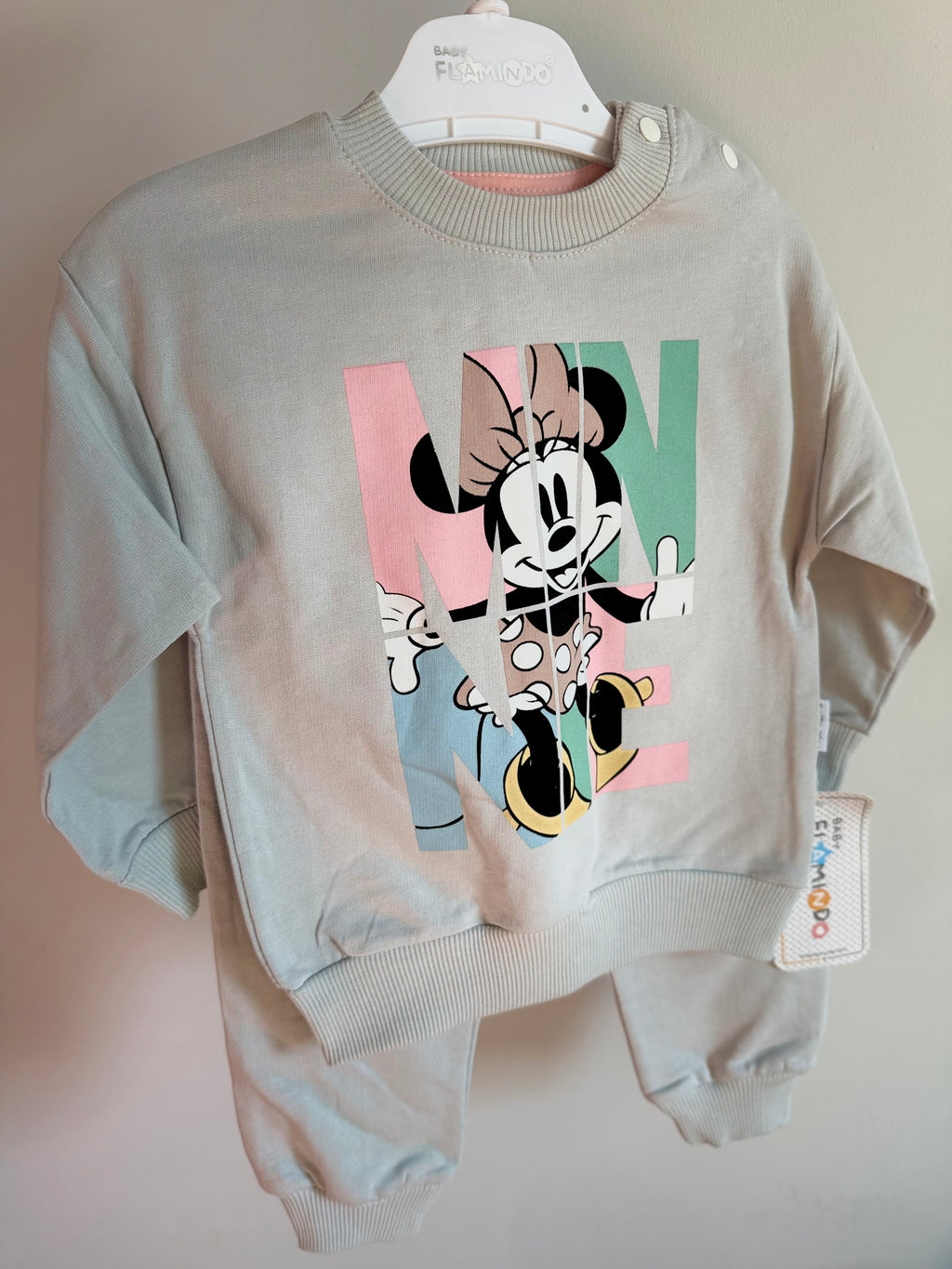 Unisex vaikiškas laisvalaikio komplektukas su Minnie – šviesiai pilkos spalvos